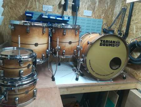 Tarian Drums