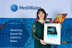 Rosie Roberts is working towards her PhD at USW, and won the NHS Judges’ Award at the MediWales Innovation Awards. Neil Gibson, December 2018